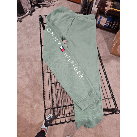Men's Tommy Hilfiger Pants, Size S/P, Green - Picture 2 of 5